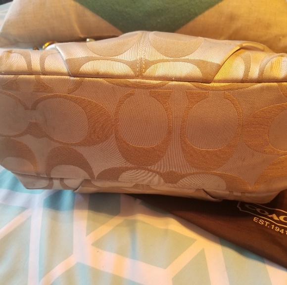 GUC Gold Coach Handbag WITH Wallet and Dust Bag! - Picture 4 of 8